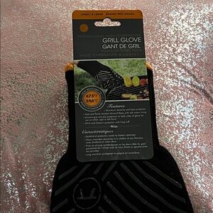 Professional High Temperature Grill Glove - Black with Orange Trim